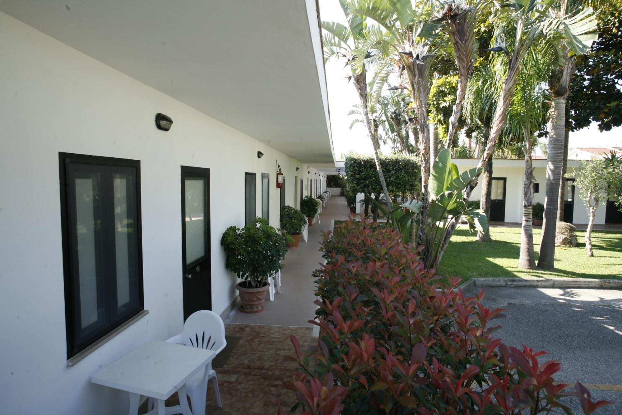 Hotel B&B Marina Capaccio Exterior photo